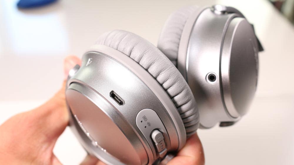 Bose QuietComfort 35 USB Ladenanschluss
