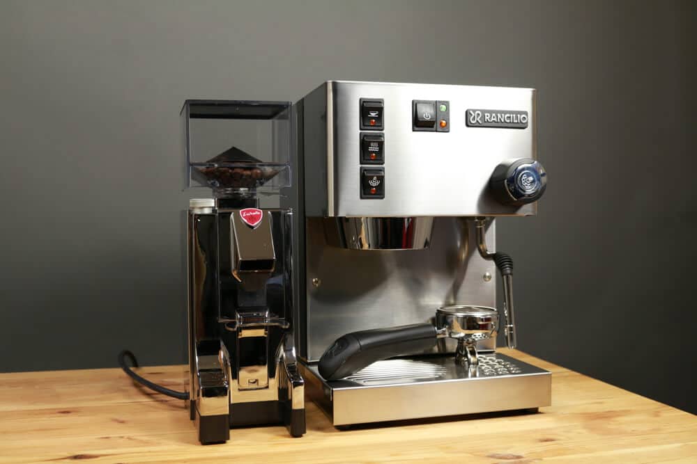 Espressomaschine mit Kaffeemühle