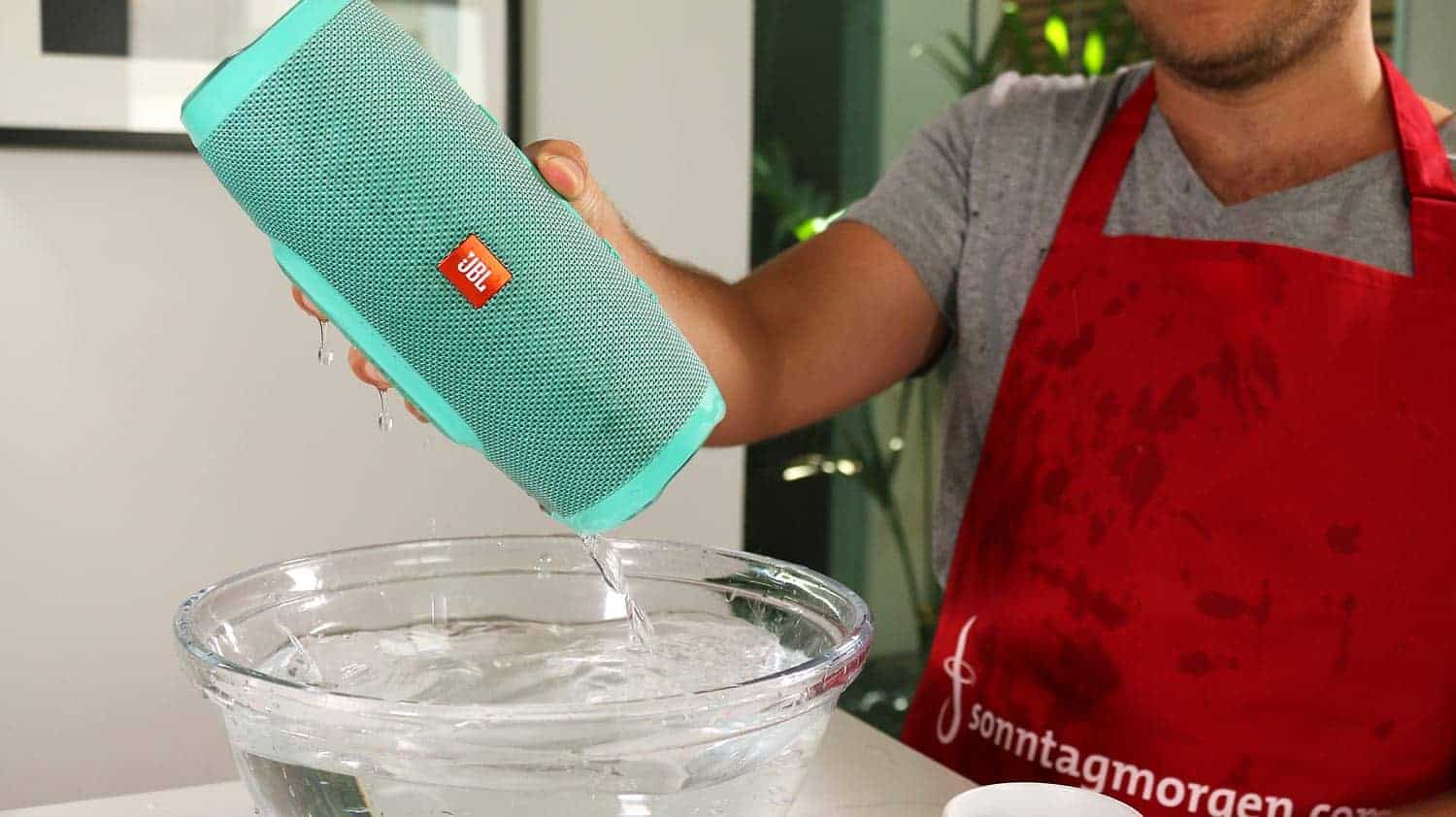 JBL Charge 3