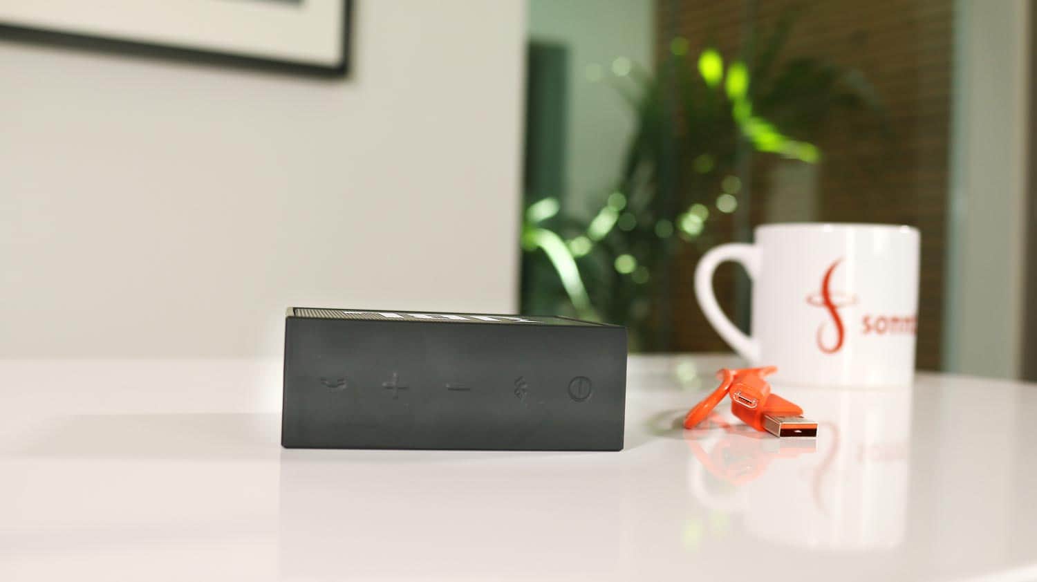 Der JBL Go Ultra von oben