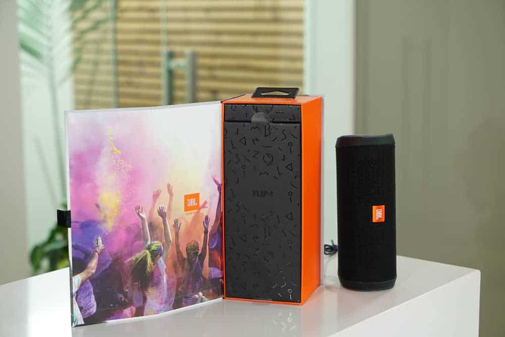 Bluetooth Box steht stabil
