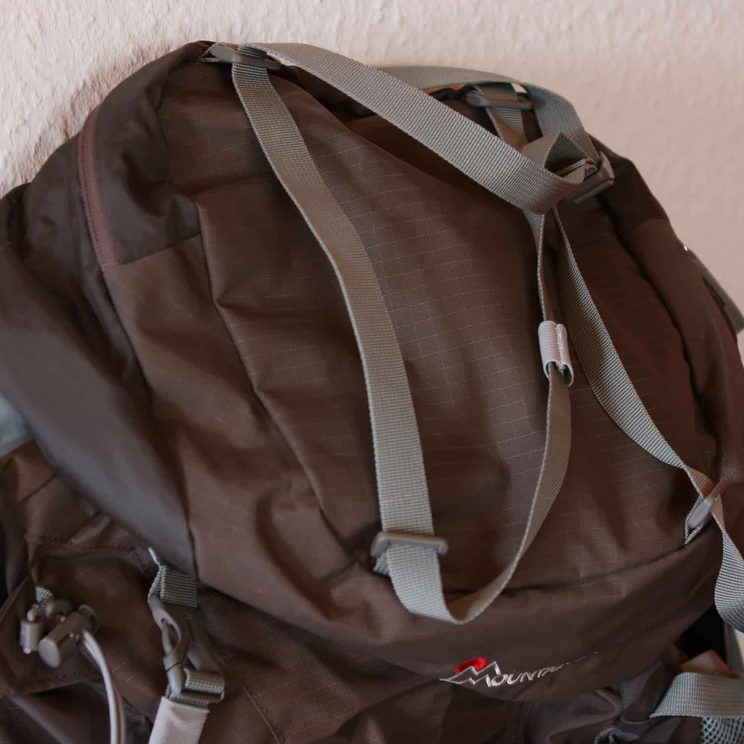 Mountaintop 65+5L Rucksack – Obere Schlaufen