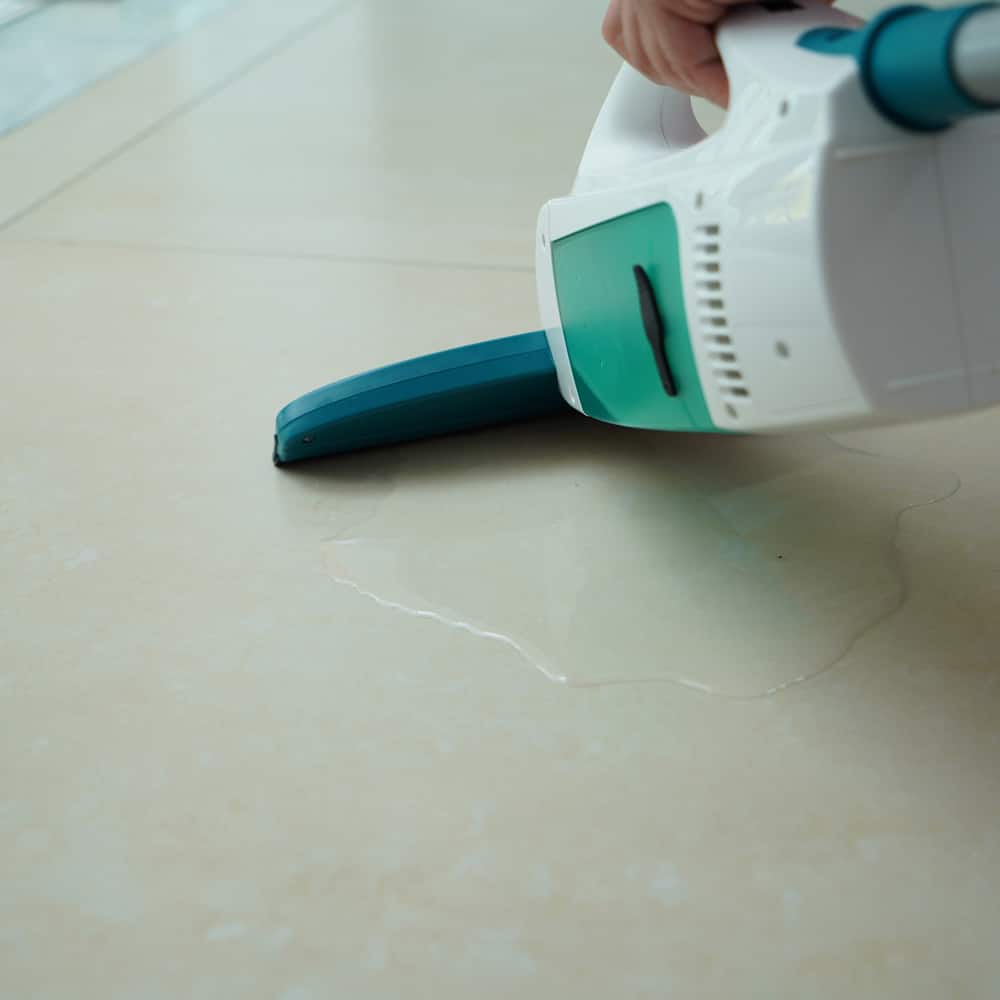 Fenstersauger Test – Leifheit Dry & Clean Fliesenreinigung