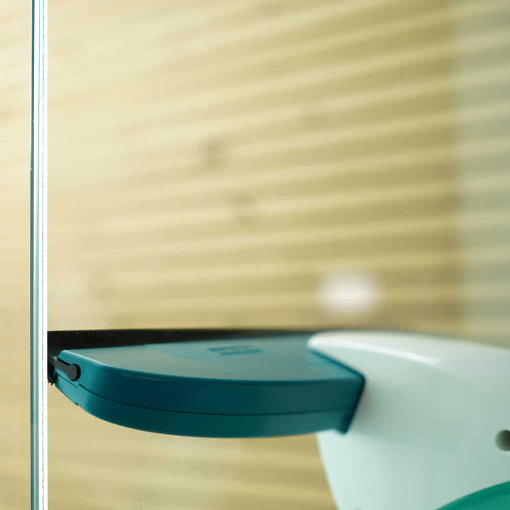 Leifheit Fenstersauger Set Dry & Clean – Absaugdüse am Glas, Nahansicht