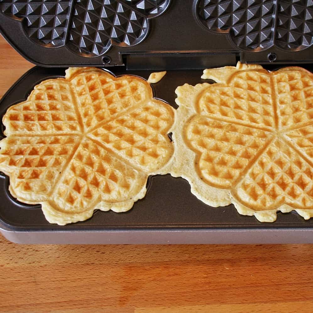 Clatronic Waffeleisen – Waffeln, fertig gebacken