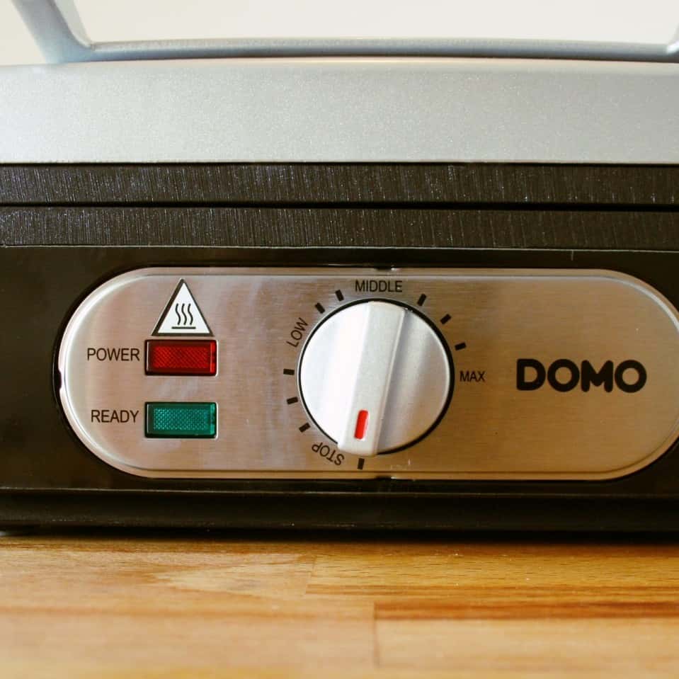 Domo DO9047W Waffeleisen – Temperatur-Lame und -Regler