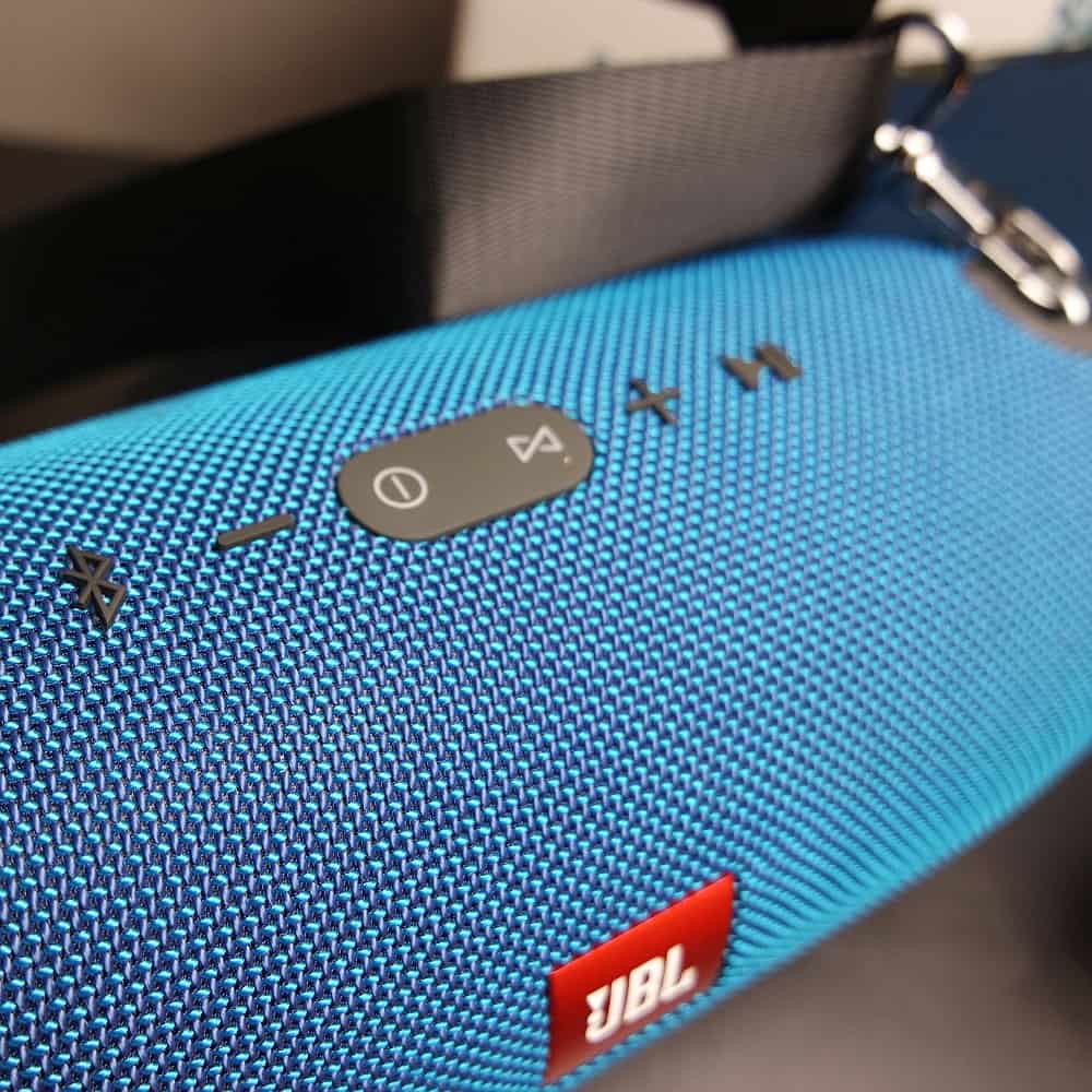 JBL Xtreme – Gerät-Oberseite