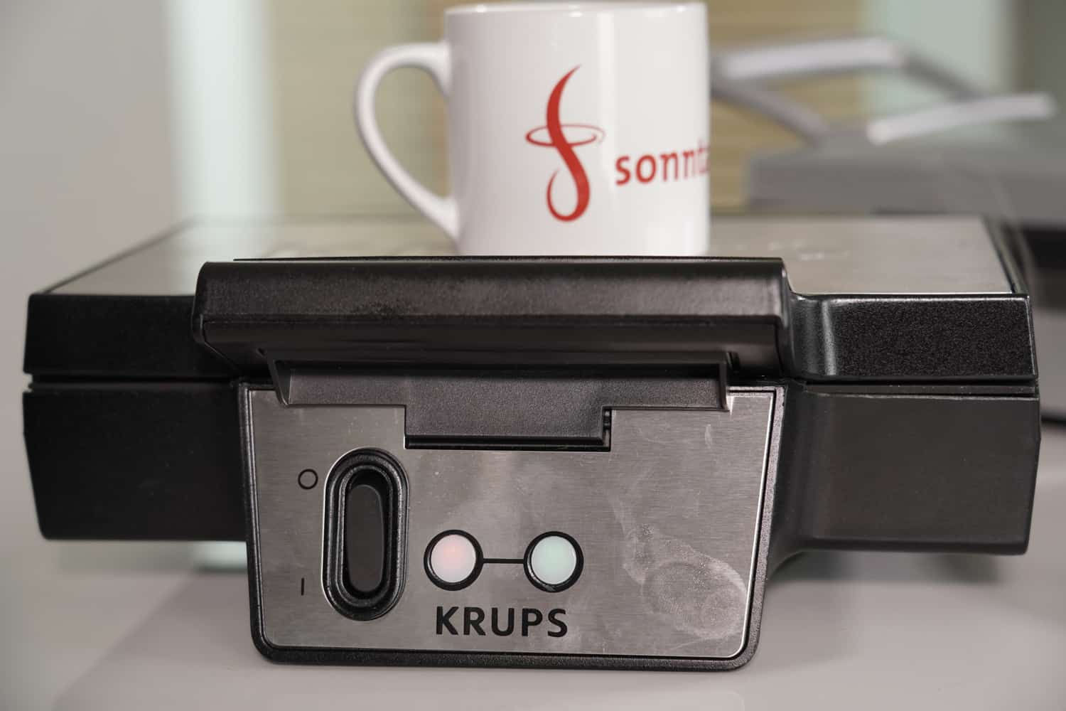 Krups FDK251 Waffeleisen – Vorderansicht