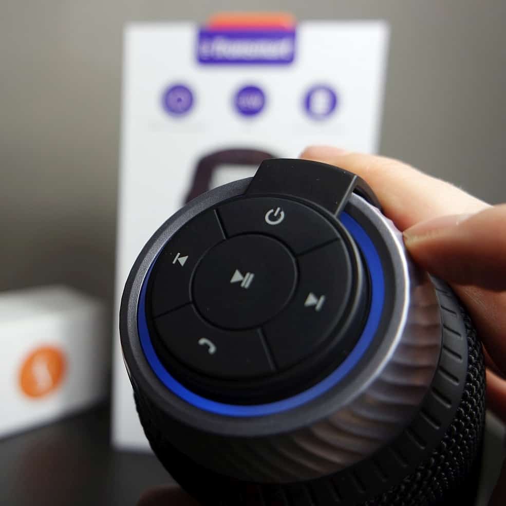 Tronsmart Element T6 – Drehrad leuchtend