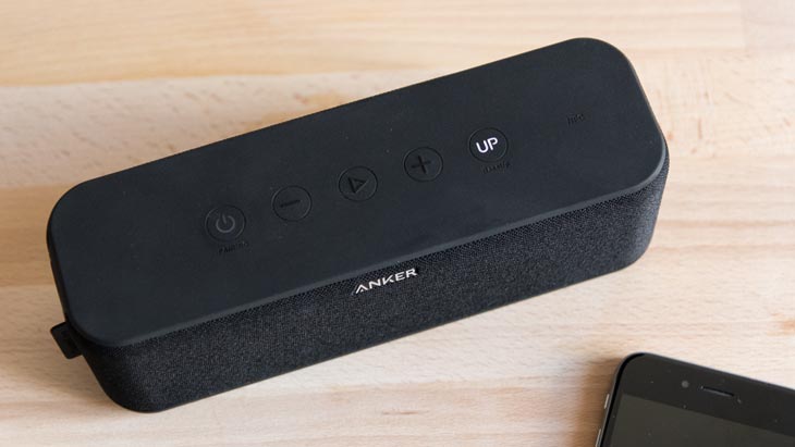 Anker SoundCore Boost Funktionstasten auf Oberseite