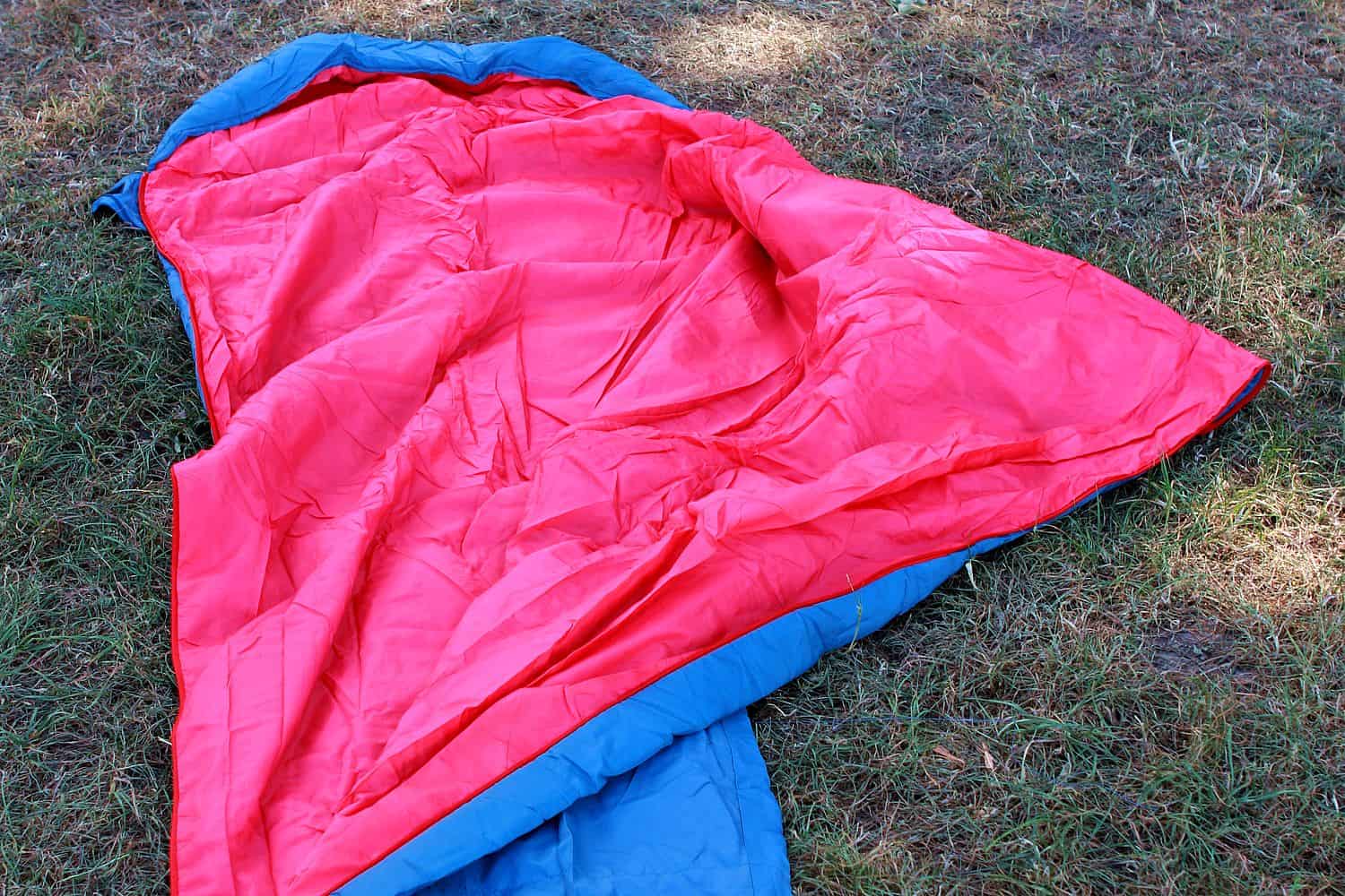 Nordkamm Schlafsack, seitlich geöffnet