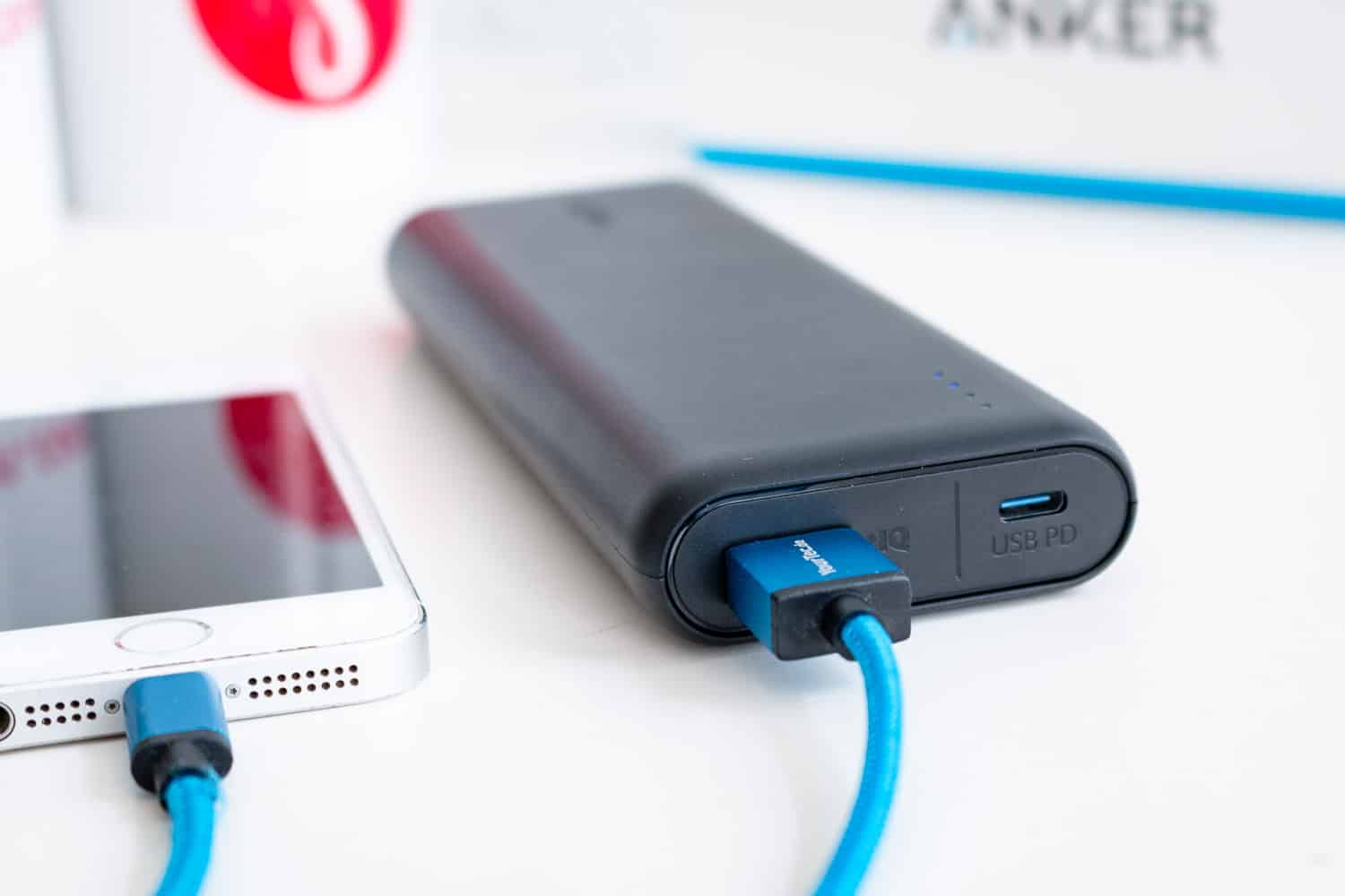 Anker PowerCore Speed aufladen