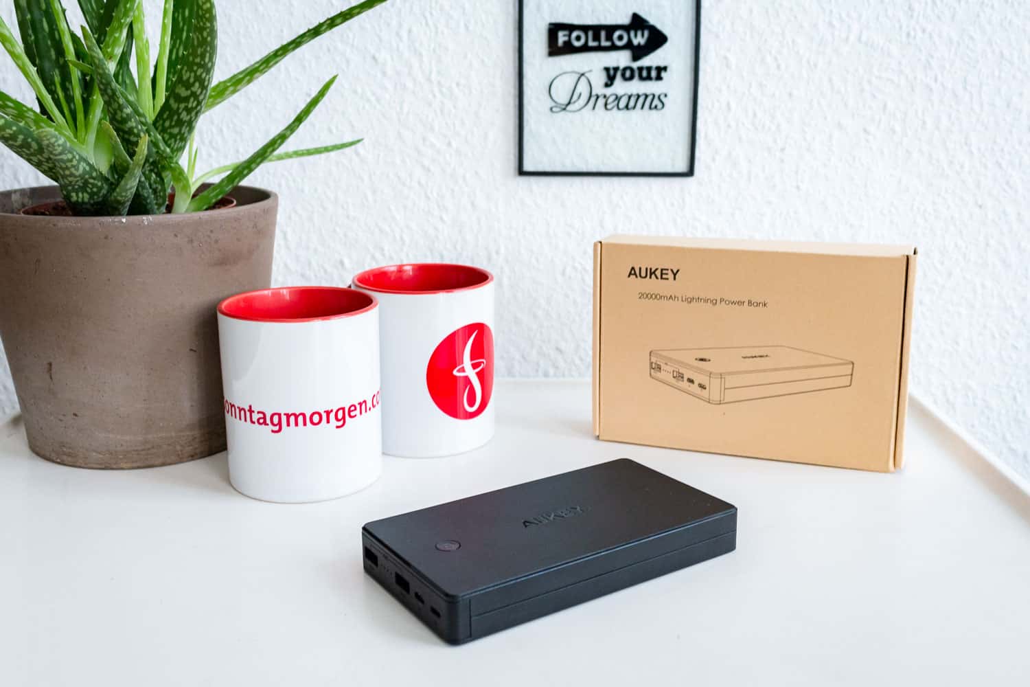 AUKEY Lightning PB 20000 Arrangement