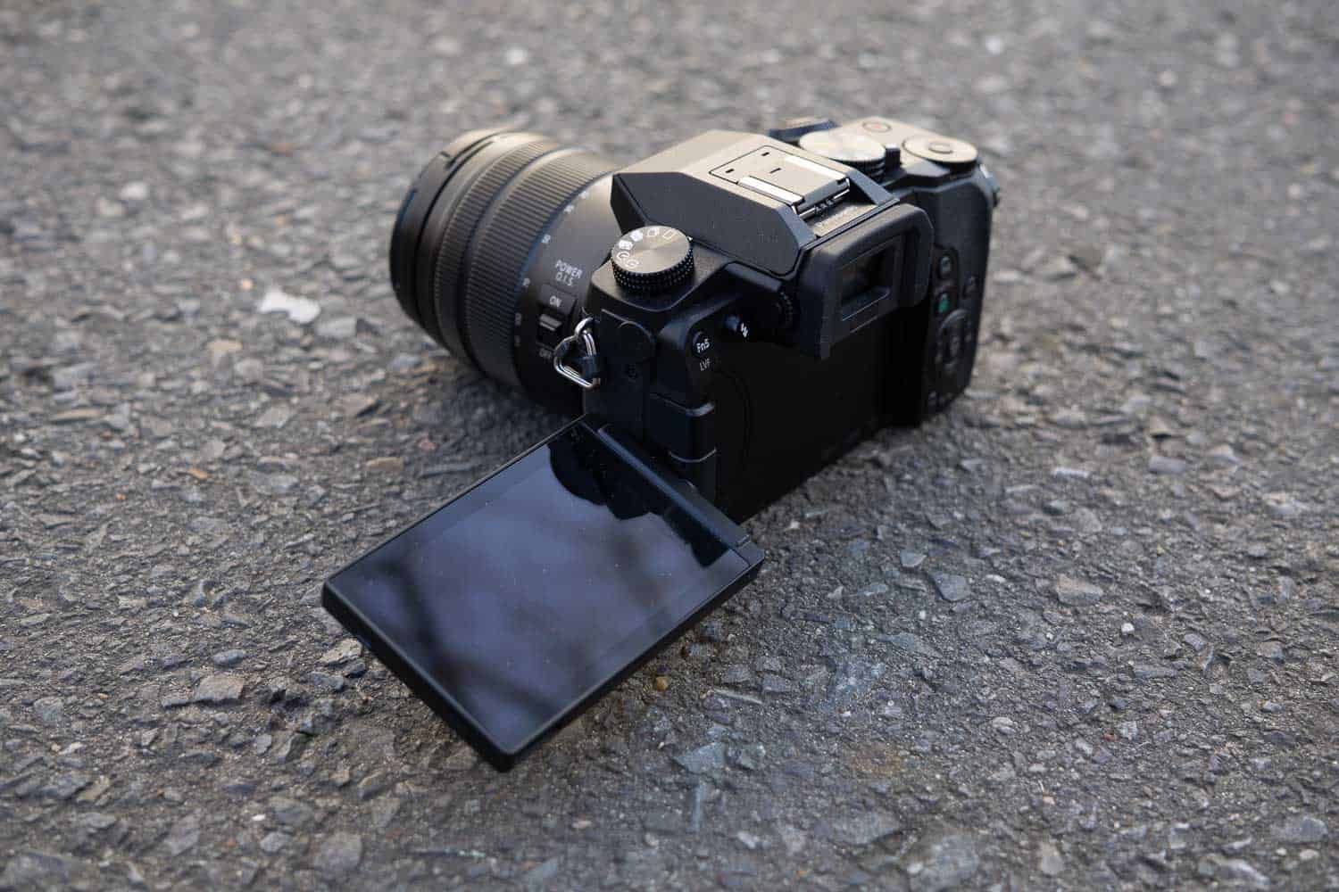 Panasonic G70 ausgeklapptes Display