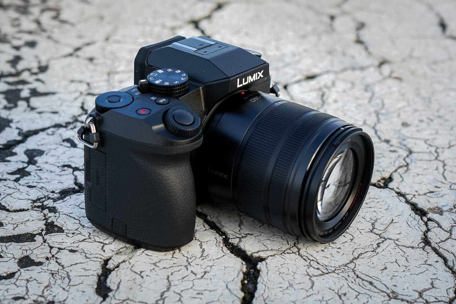 Panasonic Lumix G70 mit Objektiv