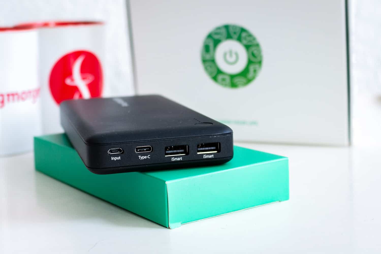 RavPower 26800 mAh Anschluesse