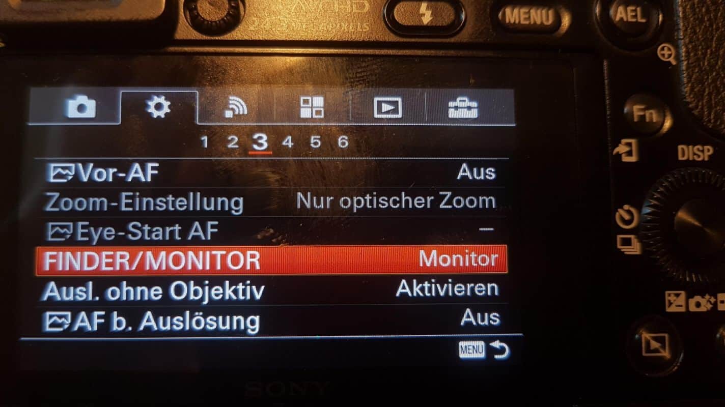 Sony Alpha 6000 Finder und Monitor umschalten