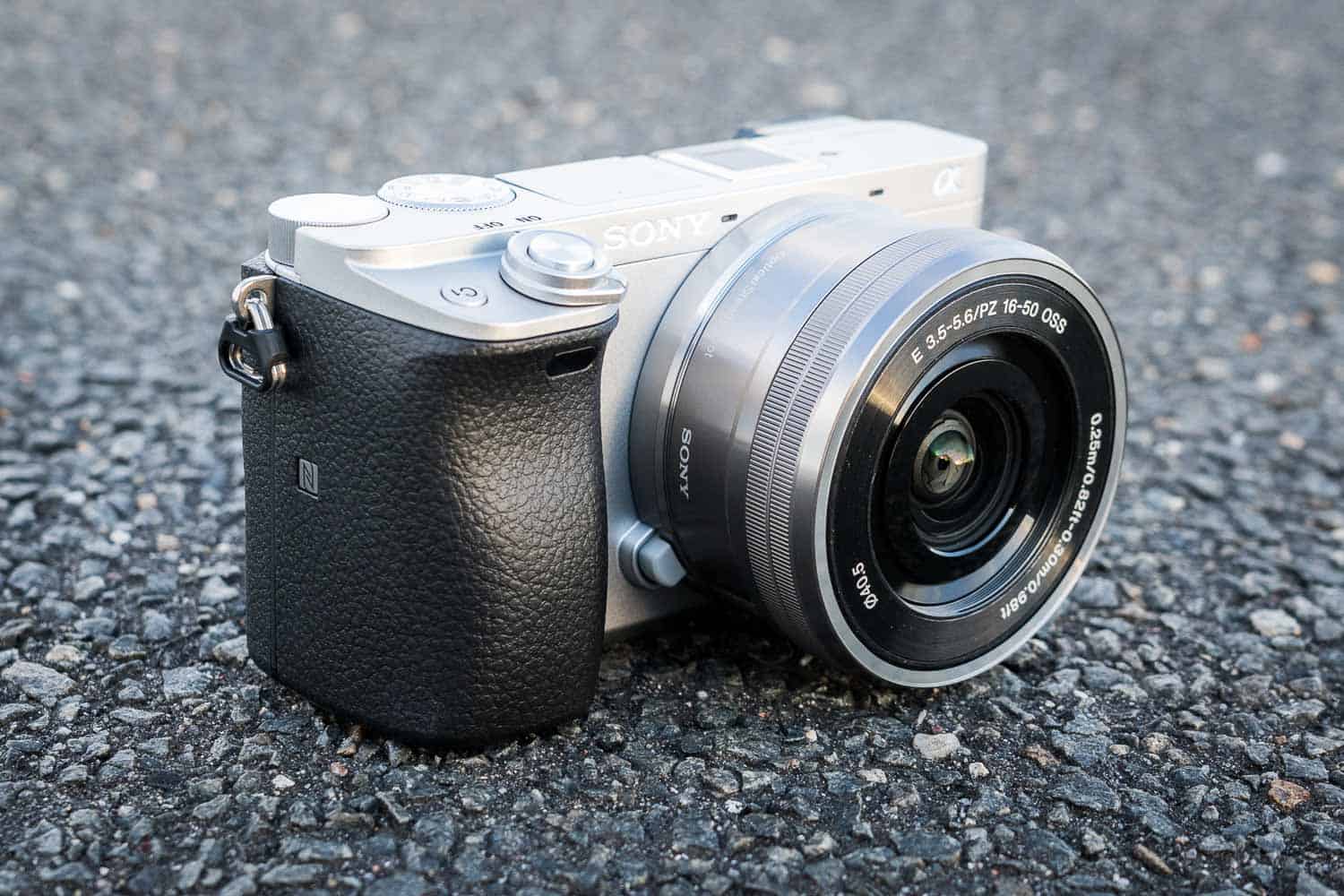 Sony Alpha 6300 Griff