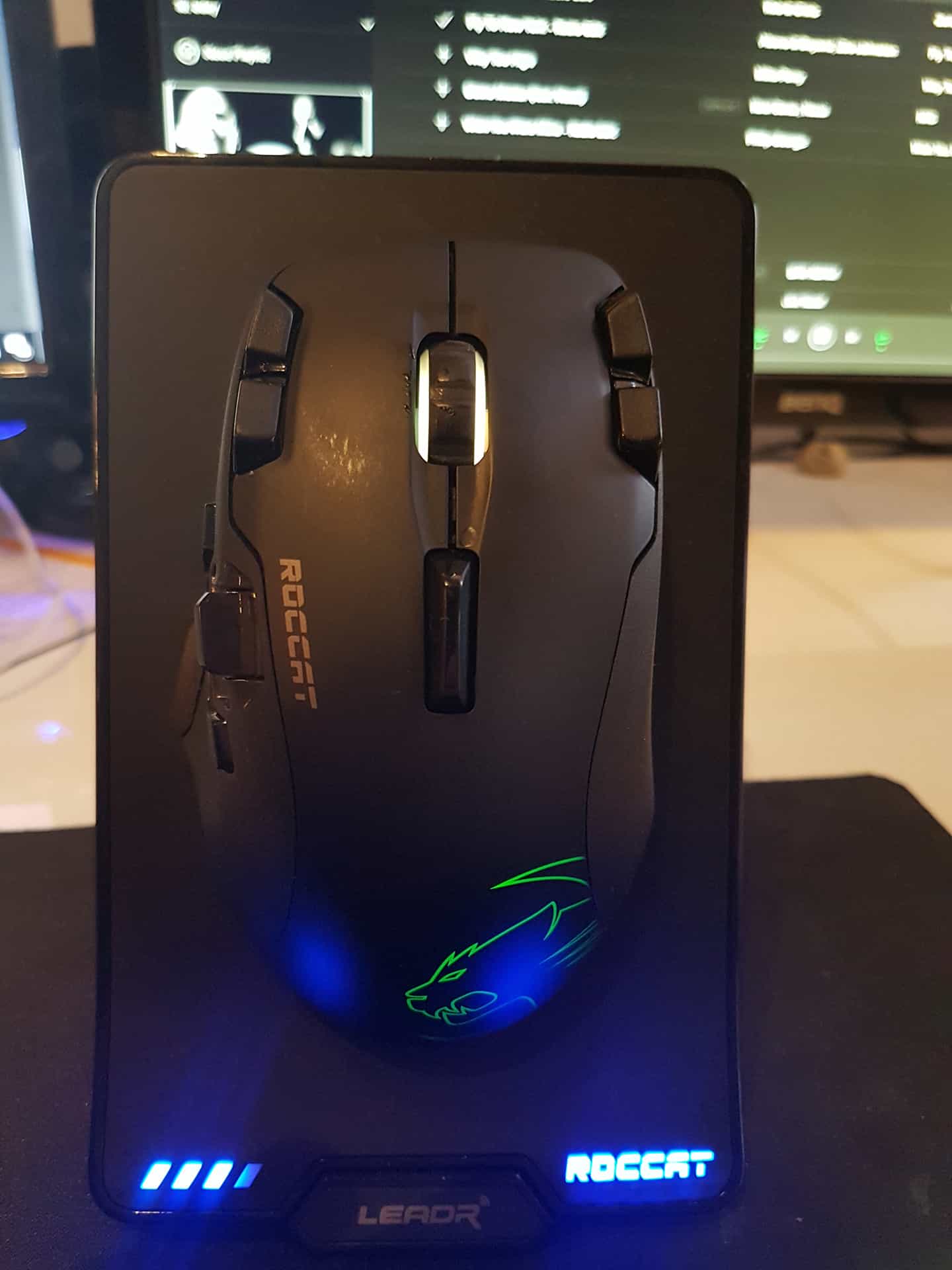 Roccat Leadr Ladedock